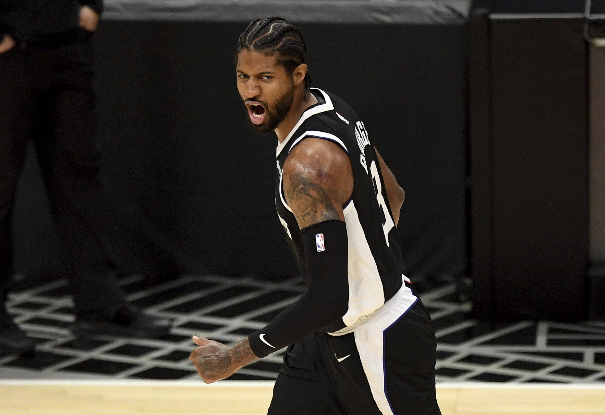 新的主场将 新的主场将